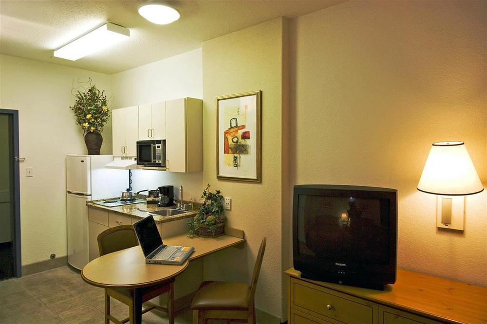 Motel 6-Saskatoon, Sk الغرفة الصورة